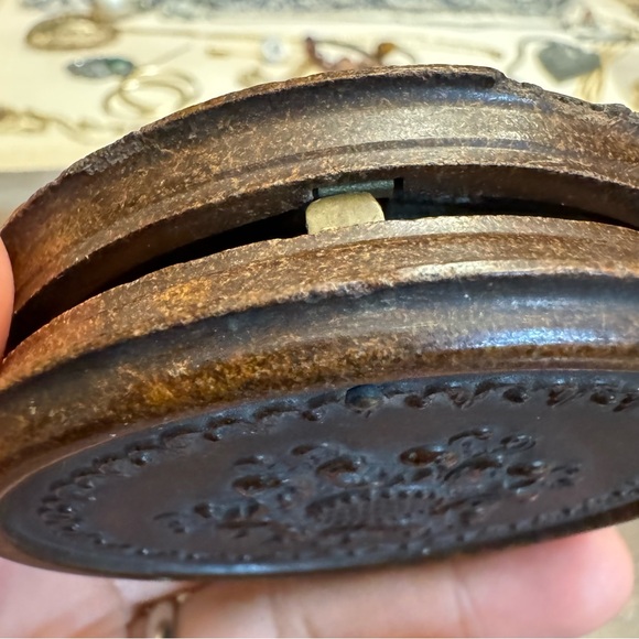 Antique 1856 S. Speck/H. Halverson Wooden Photograph Genuine Union Case Hinged - Picture 13 of 16